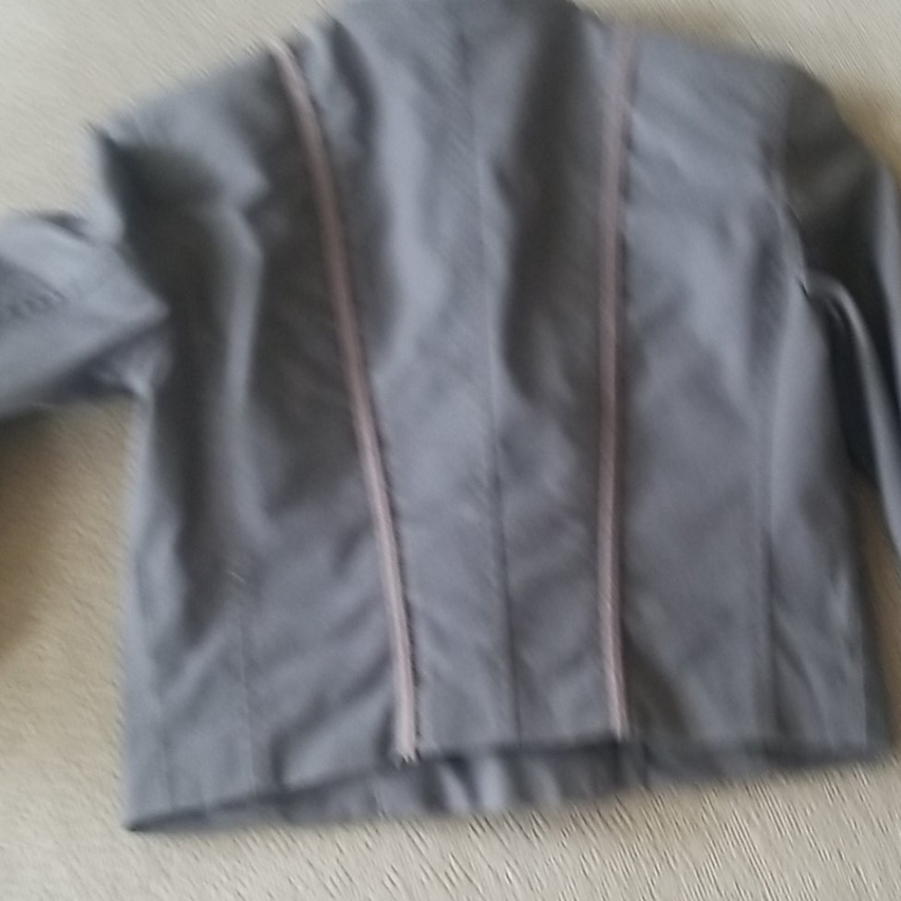 Jacket - Picture 4 of 4